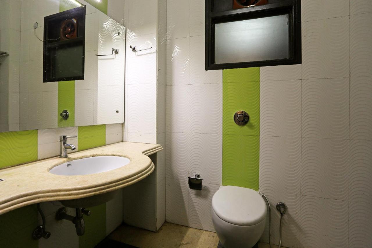 Oyo Hotel Asko International Near Gurudwara Shri Bangla Sahib Nowe Delhi Zewnętrze zdjęcie