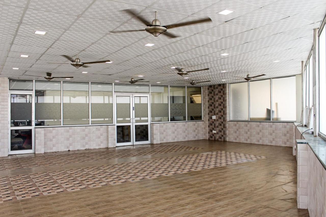 Oyo Hotel Asko International Near Gurudwara Shri Bangla Sahib Nowe Delhi Zewnętrze zdjęcie