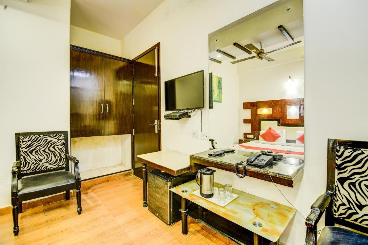 Oyo Hotel Asko International Near Gurudwara Shri Bangla Sahib Nowe Delhi Zewnętrze zdjęcie