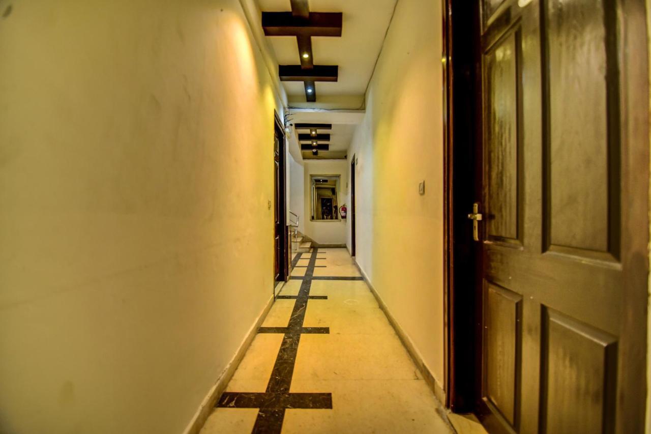 Oyo Hotel Asko International Near Gurudwara Shri Bangla Sahib Nowe Delhi Zewnętrze zdjęcie