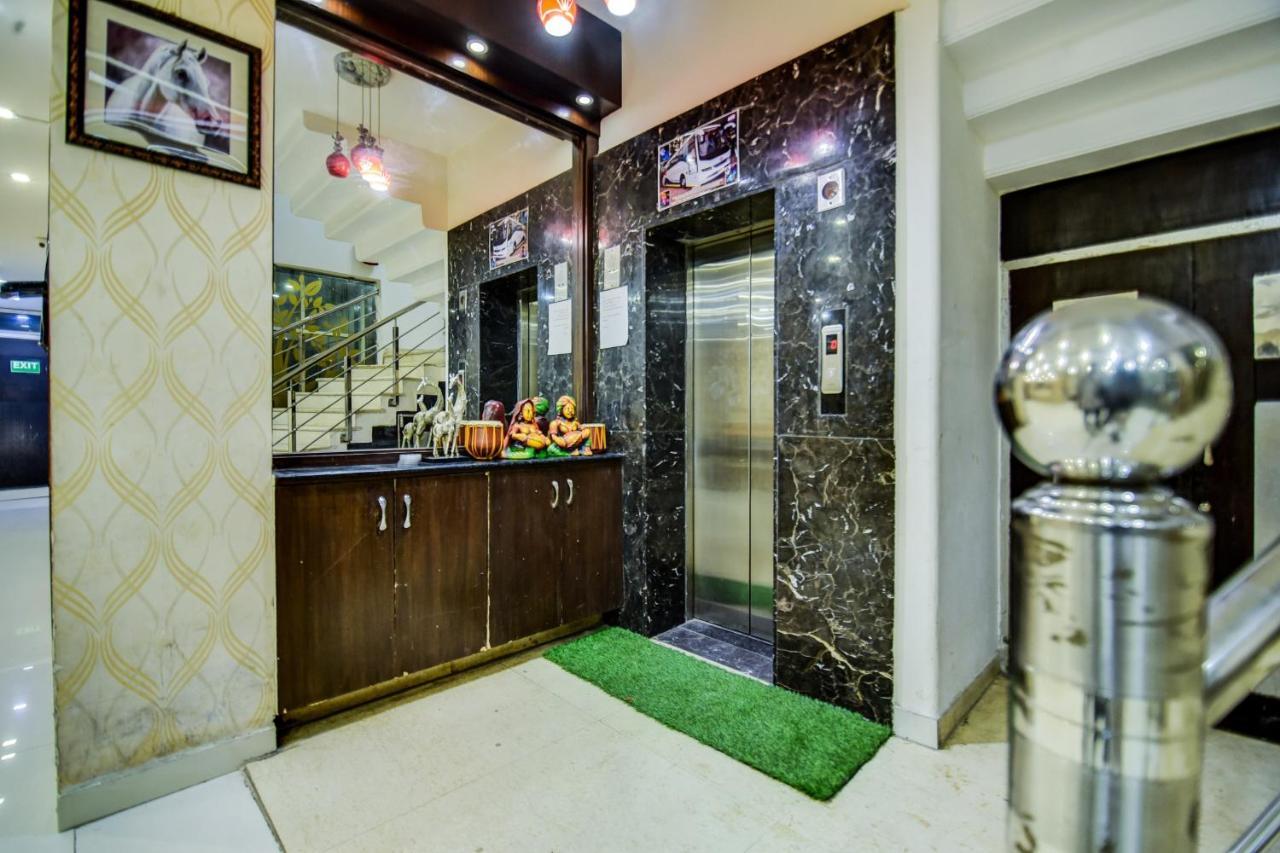 Oyo Hotel Asko International Near Gurudwara Shri Bangla Sahib Nowe Delhi Zewnętrze zdjęcie
