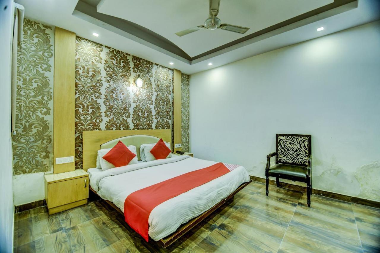 Oyo Hotel Asko International Near Gurudwara Shri Bangla Sahib Nowe Delhi Zewnętrze zdjęcie